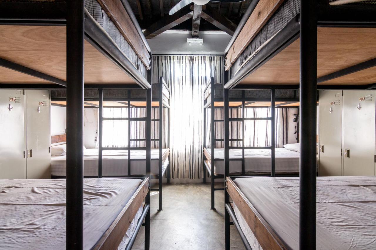 Pisces Youth Hostel T'ai-tung Exteriör bild